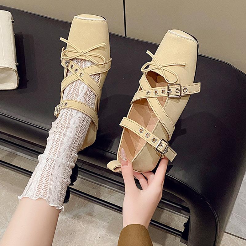 Mary Jane Shoes Women's 2025 Spring New Retro Square Head Ballet Shoes Flat-soled French Shallow Mouth One-word Button Shoes