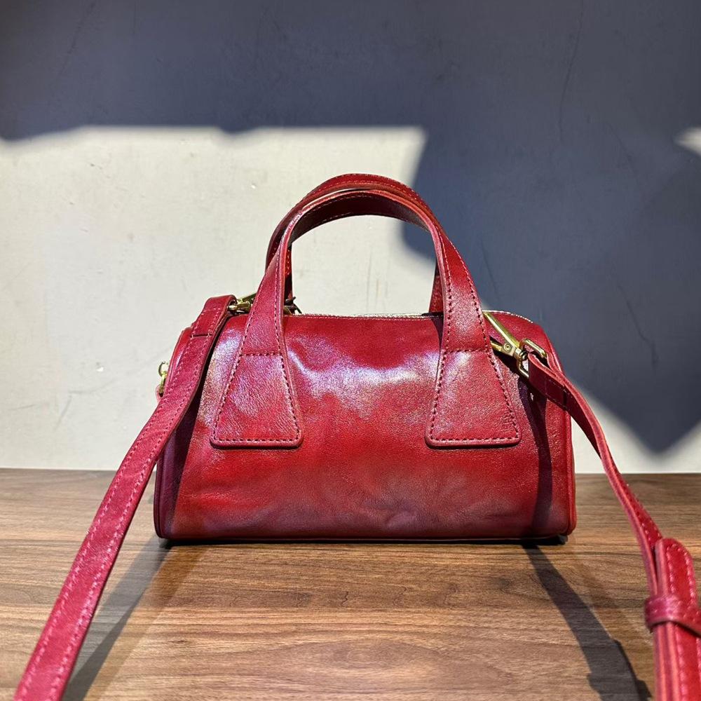 Whole Tree Paste Vegetable Tanned First Layer Cowhide Boston Bag Women'S Genuine Leather Retro Portable Women'S Bag Textured Messenger Bag Bag Bag