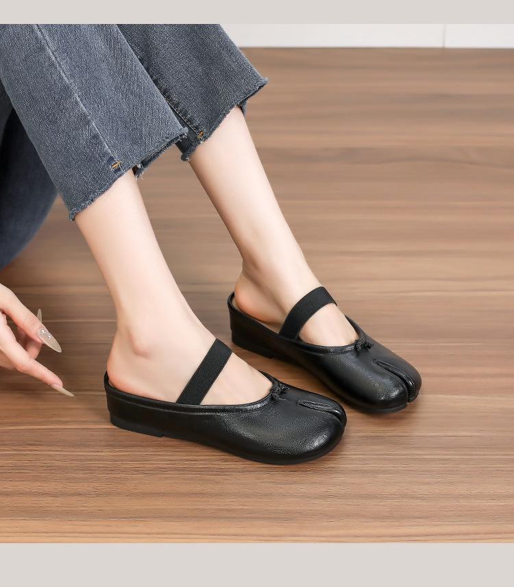 2025 Summer Women's Closed Toe Slip-on Hidden Heel Flat Mules with Tabi Split Toe Design