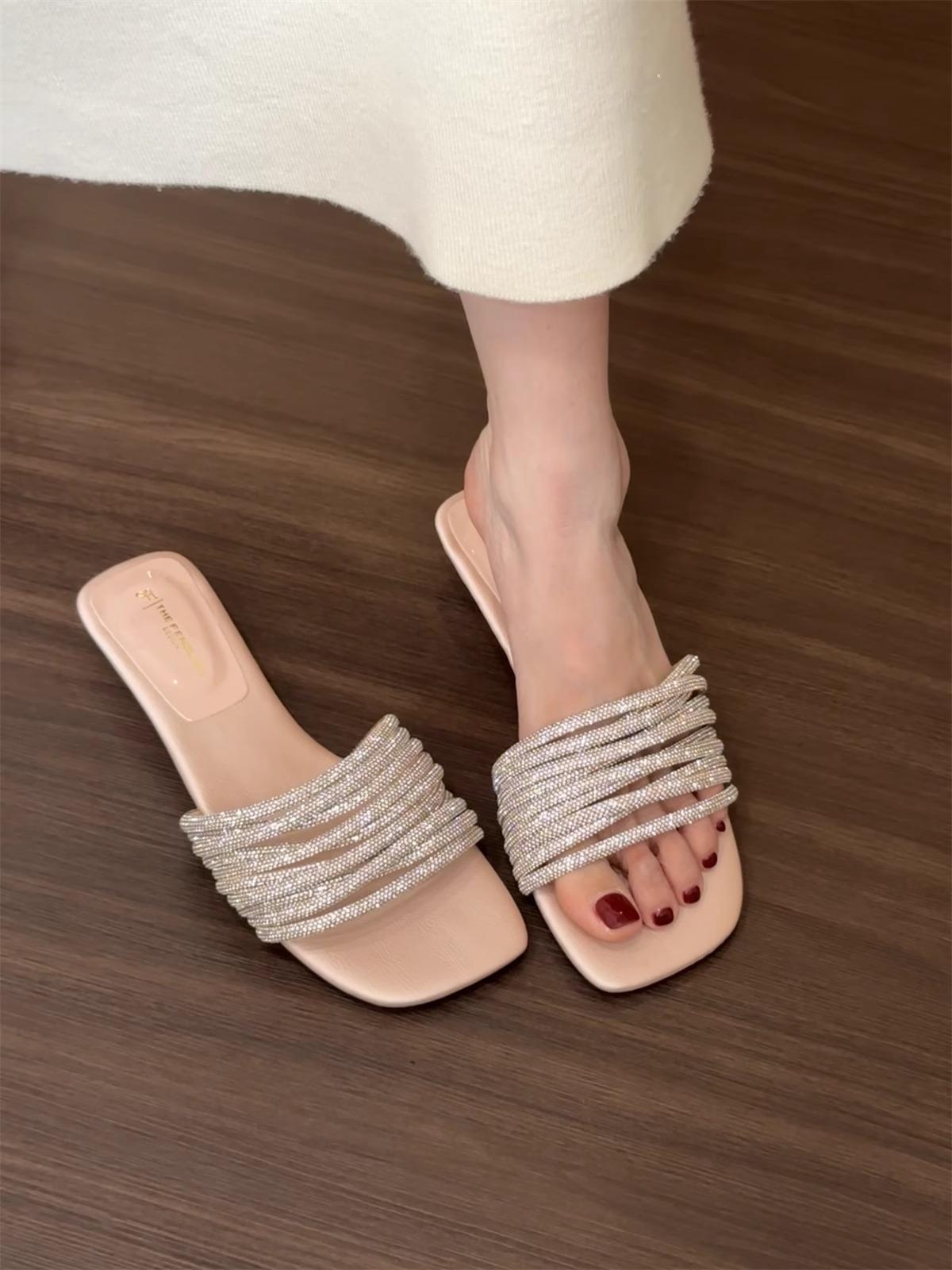 

Coarse heel silver rhinestone temperament French small cool slippers fairy shoes wear 2025 new summer open-toed sandals 40 розовый