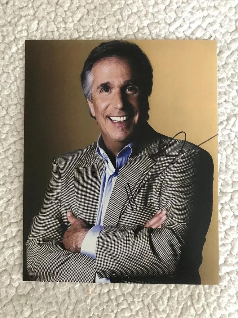 Henry Winkler SIGNED 8 X 10 Photo Autographed