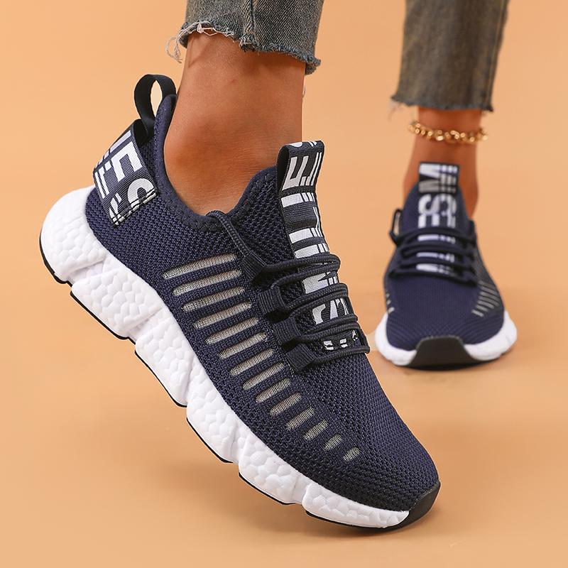 Fashion Shoes Woman Outdoor Training Lightweight Sports Soft Sole Comfortable Lace Up Mesh Casual Shoes Large Breathable Sports Shoes