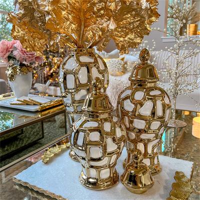Elegant Gold Lattice Ceramic Jar Vase with Lid Storage Jar for Decorative Display In Homes and Event Spaces
