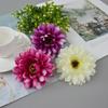 Decoração de casa – Flores e coroas artificiais