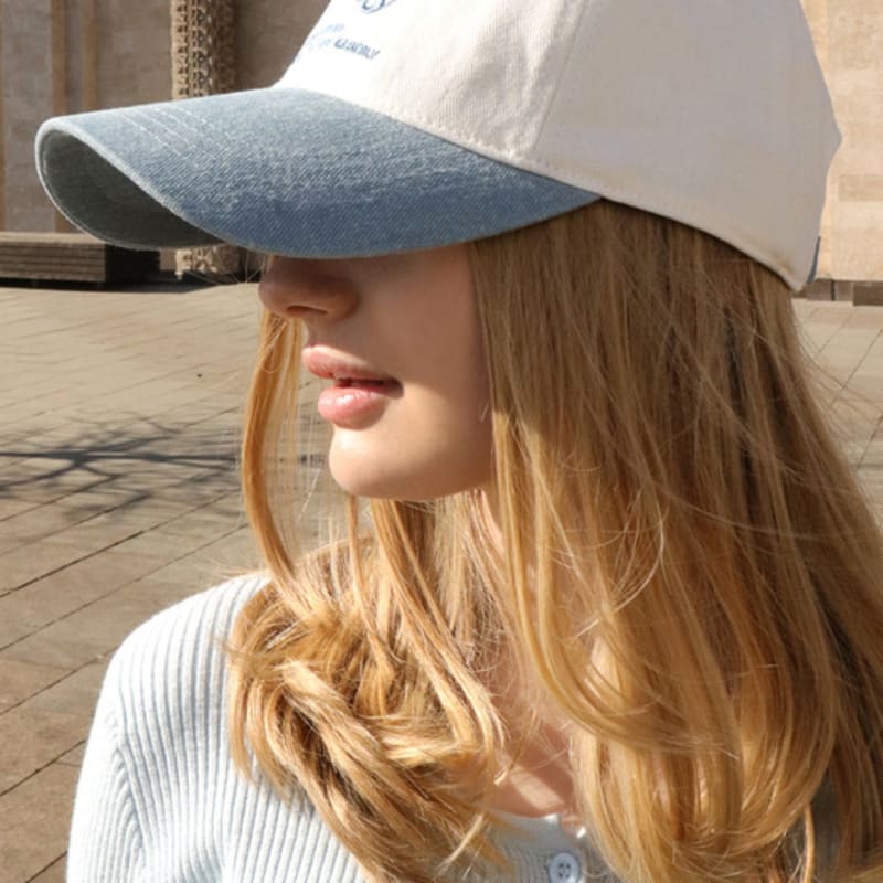 ELKE BLOEM CALIS IVORY/VINTAGE BLUE BALL CAP