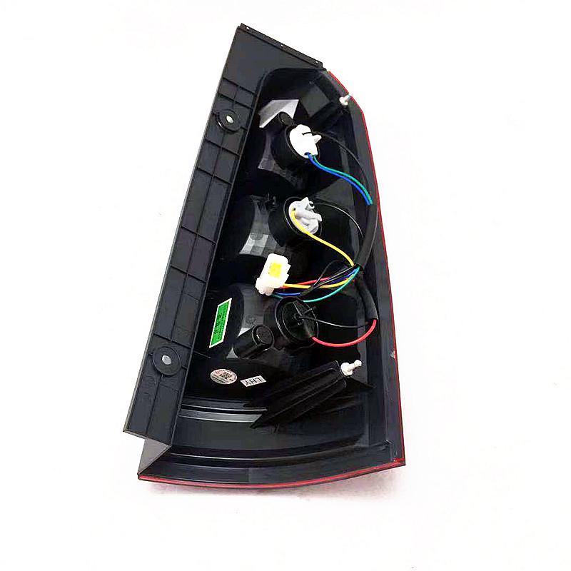 

Совместимая задняя фара в сборе для 19 Нового Wuling Hongguang V: Левый и правый, Крышка стоп-сигнала с защитой от столкновений, Корпус заднего фонаря. Premium, Passenger s Side (Right)