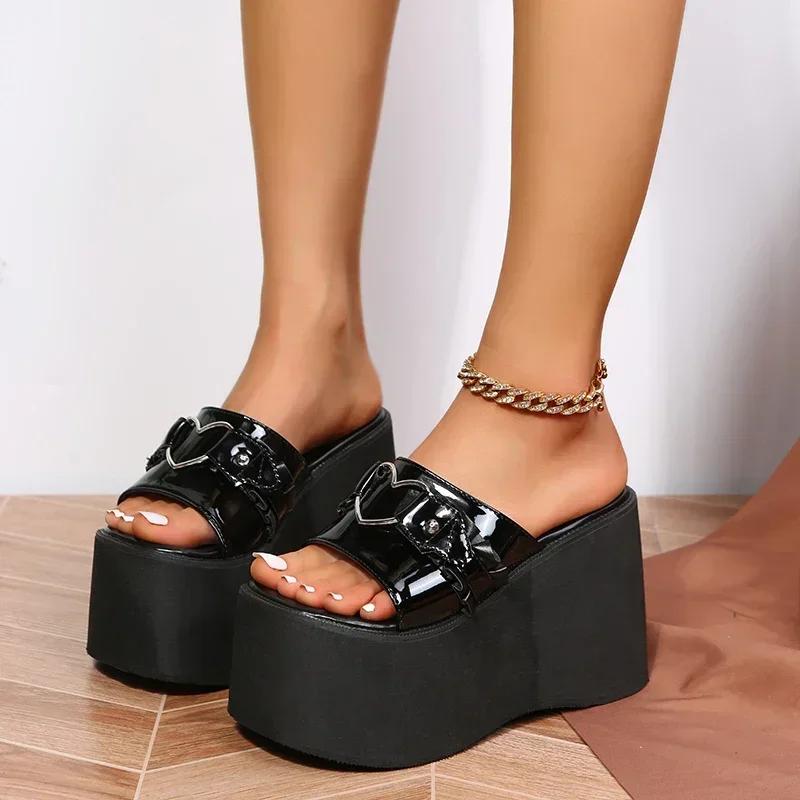 Papuci Pantofi de vară pentru femei Trend Fashion Platform Tocs Femei Pane Fashion Goth Pantofi pentru femei Sandale de lux Slide