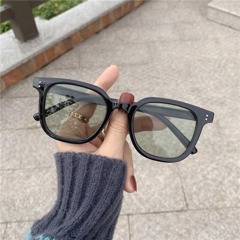 Korean Fashion Men Women Sunglasses Square Shape Anti-glare Sun glasses Women Outdoor Travelling Hiking Sunglasses for Men