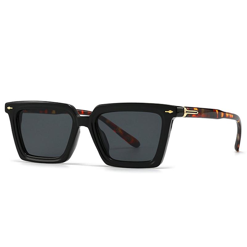 SHAUNA Ins Popular Fashion Cat Eye Sunglasses Women Gradient Shades UV400 Retro Rivets Decoration Green Sun Glasses