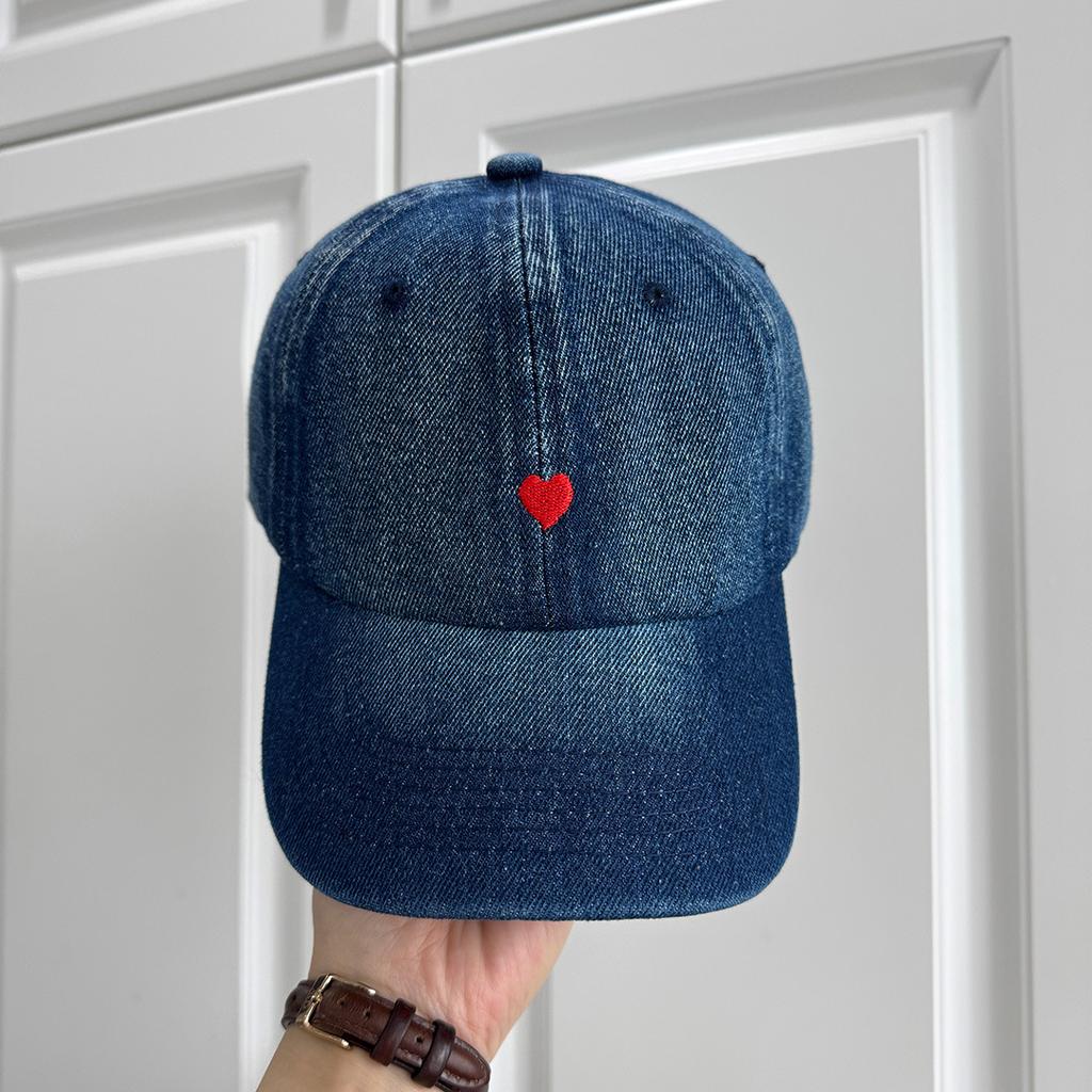 ins new men's and women's small love baseball hat fashion couple casual versatile sunshade cap