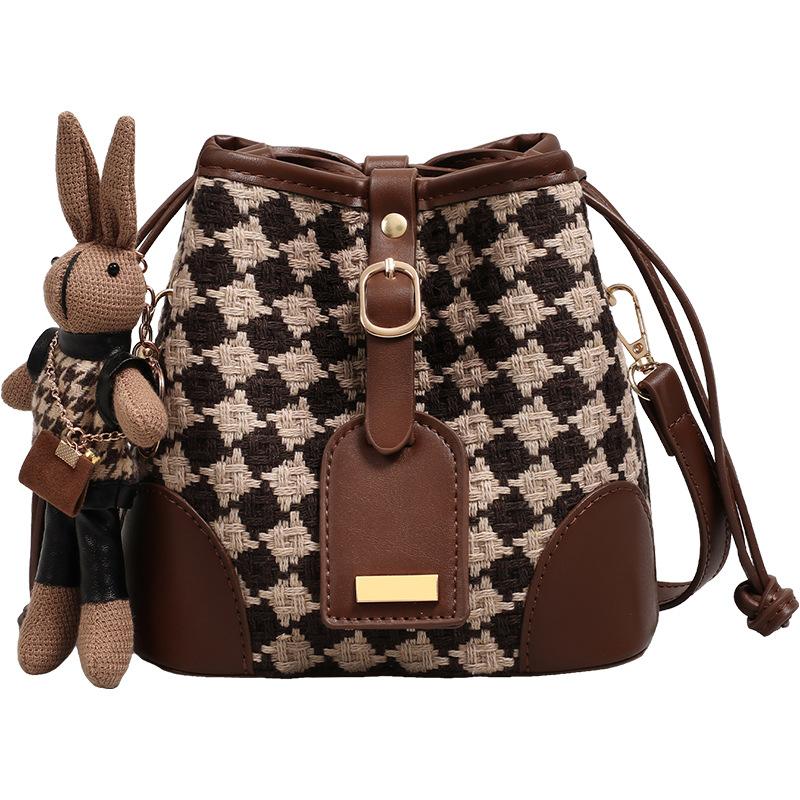 Bucket Bag Women'S Fashion High-End Sense Diamond Commuter Shoulder Bag Messenger Bag Luggage