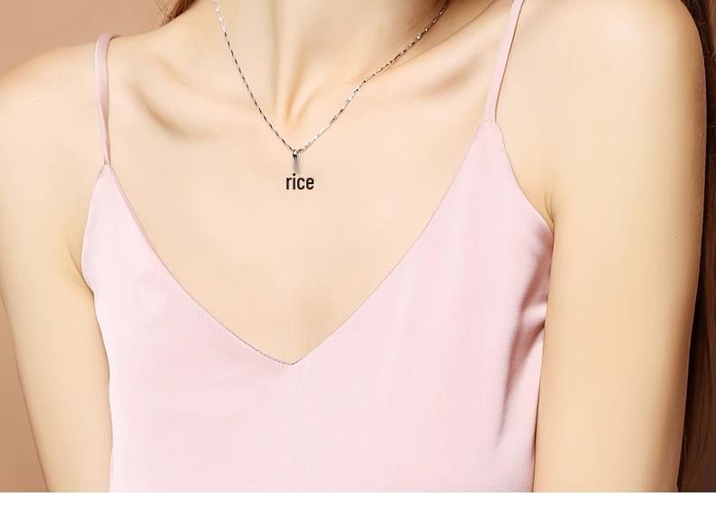 Sterling Silver Four-Leaf Clover Necklace for Women - Elegant Clavicle Chain Pendant, Perfect Valentine's Day Gift.