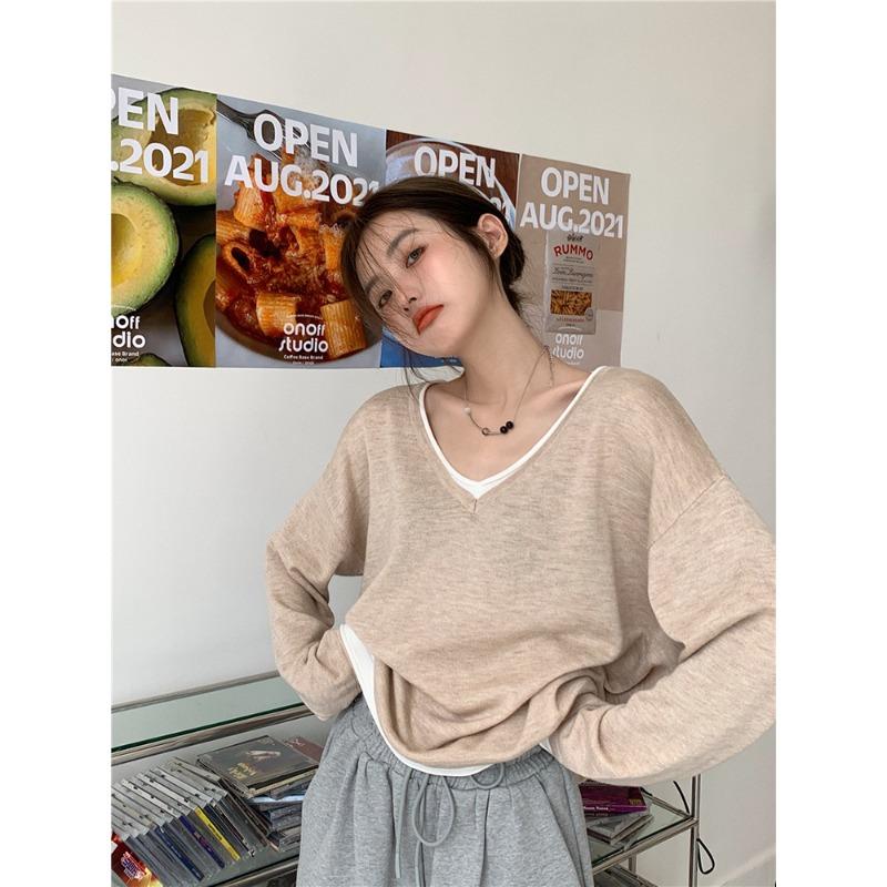 Fake two V-neck knitted sweater bottoming sweater autumn and winter new loose and lazy inner with gentle pullover sweater women