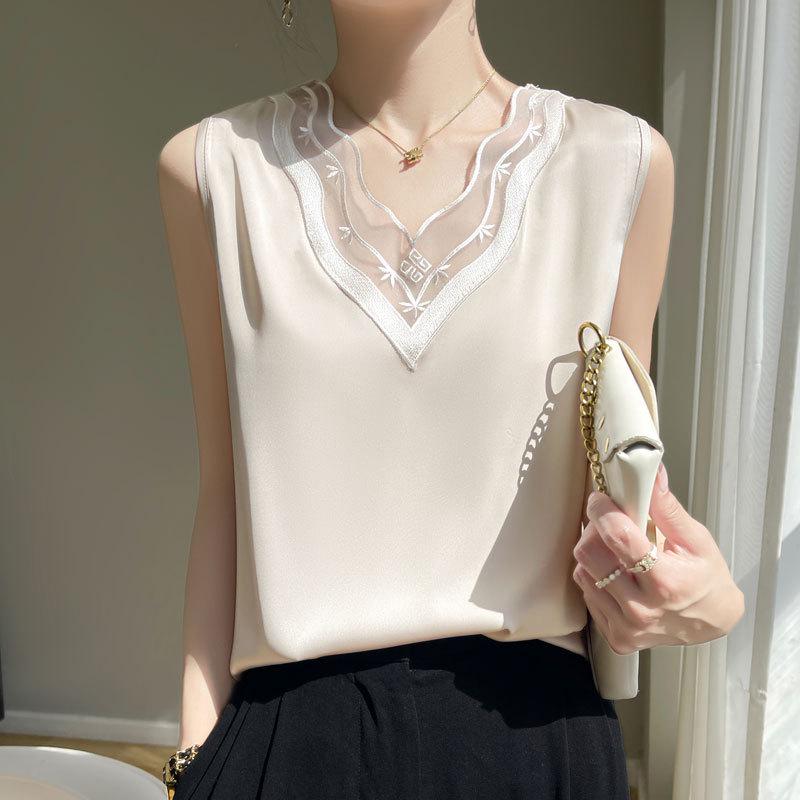 

Женская майка на бретелях с V-образным вырезом и кружевной отделкой - Лето 2025 Сатиновая сетка пэчворк M шампанского