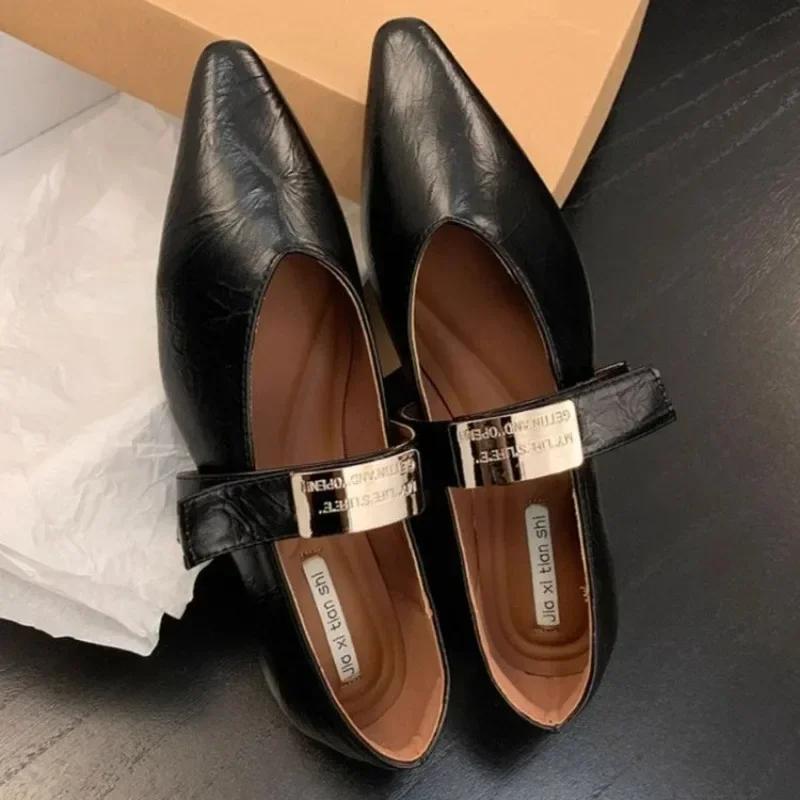 Fashion Women Low Heels Leather Shoes Sexy Pointed Toe Designer Shallow Loafers 2024 Trend New Party Dress Elegant Pumps