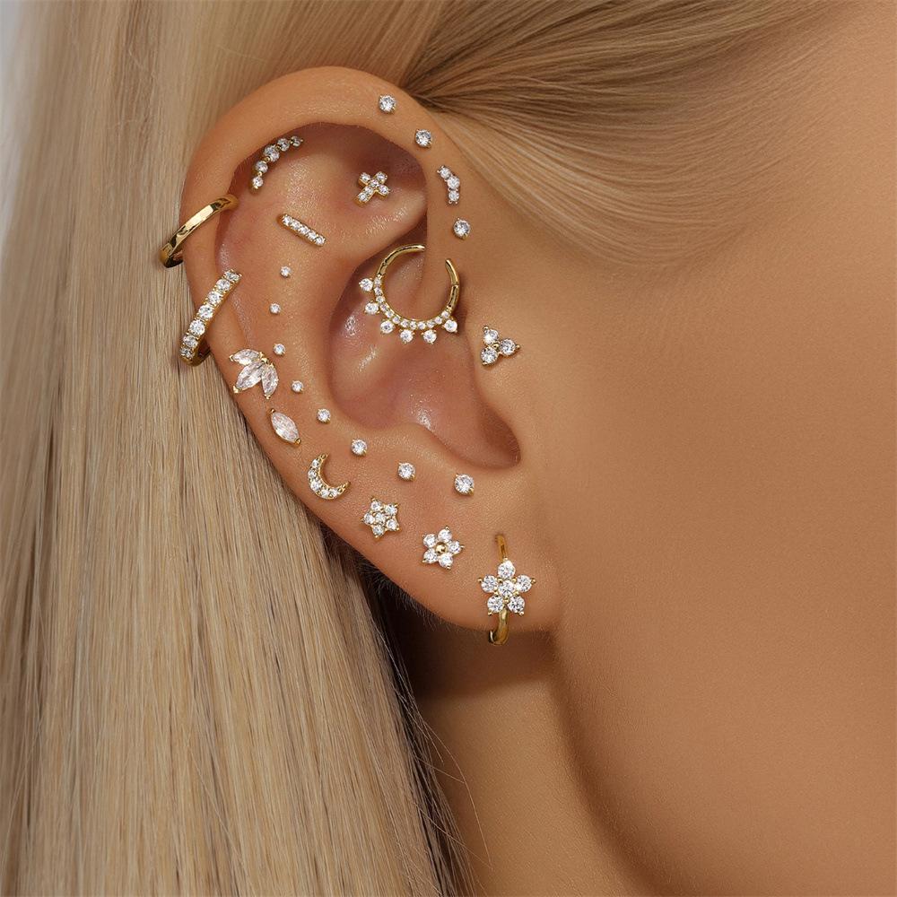 14K Gold Wind Single Row Straight Diamond-Set Puncture Internal Thread Flat Bottom 18G Earbone Stud Gold Earrings