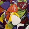 6pcs Boxed Alice Guitar Picks Plastic Colorful Guitar Paddles Thickness 0.58-1.50mm 6 Size for Bass Ukulele Music Equipment JXB