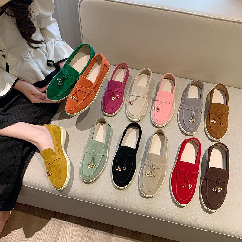 Fashion Spring Walk Loafers Women Flat Shoes Retro Suede Leather Tassel Metal Slip On Lazy Shoes Mules Driving Shoes Causal Moccasins