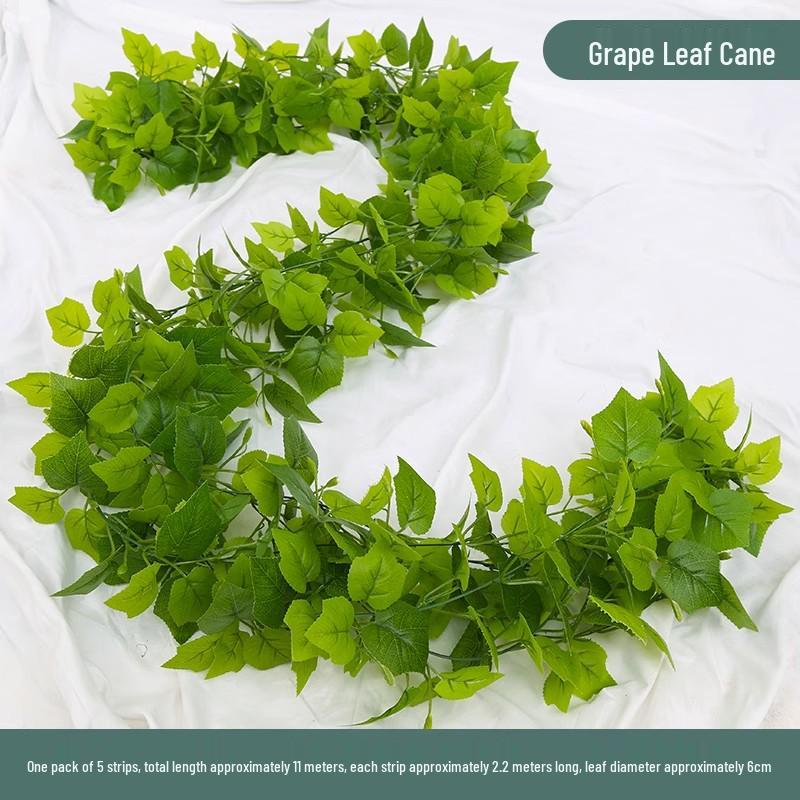 Artificial Rattan Green Pothos Leaf Vine: Decorative Plastic Plant for Ceiling or Home Décor