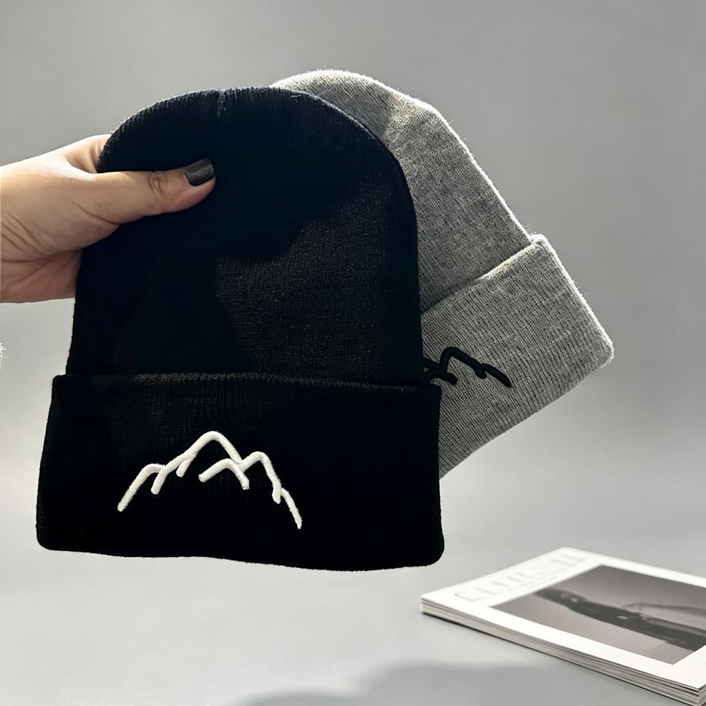 New wool hat for men and women, autumn and winter mountain solid color cold hat, warm and cold-proof pullover knitted hat