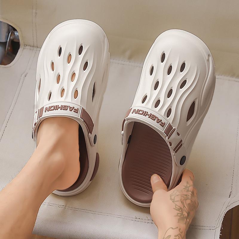 Men's Summer Closed-Toe Breathable Beach Sandals - Soft Sole Outdoor Slippers