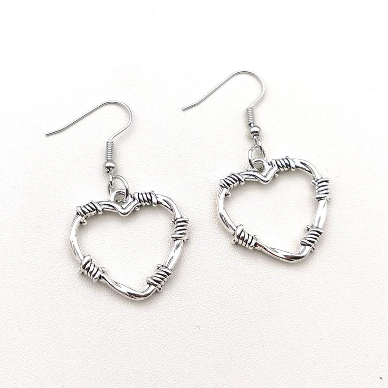 Stainless Steel Heart-shaped Wire Earrings Couple Jewelry Novel Women's Earrings Unique Jewelry Suitable for Women