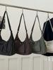 Nylon Umhängetasche für Damen mit Reißverschlusstaschen und Komfort im urbanen Stil