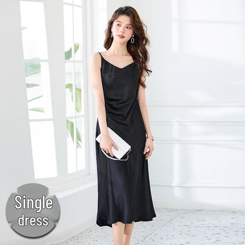 

Платье из сатина с V-образным вырезом и бретелями-спагетти на весну/лето 2025 – Женское сексуальное нижнее белье средней длины S чёрный