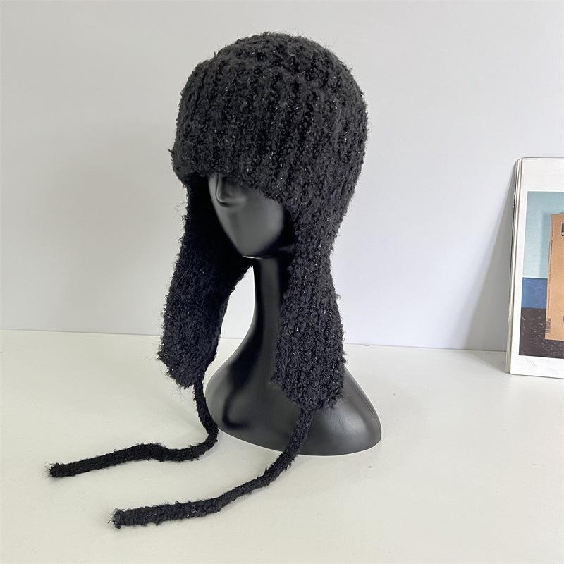 Girls are sweet and cute flying hats, autumn and winter cold-proof ear protectors, wool hats, retro solid color Lei Feng hats show small face