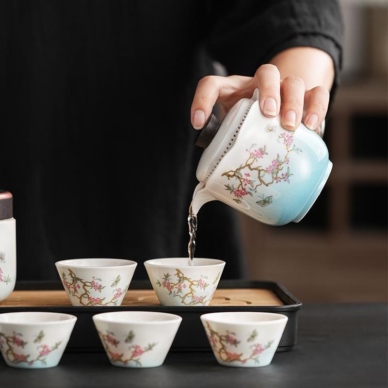 Suetově bílý porcelánový čajový set Kung Fu, čajový set pro domácí kancelář, nový čínský high-end kožený vak lze přizpůsobit