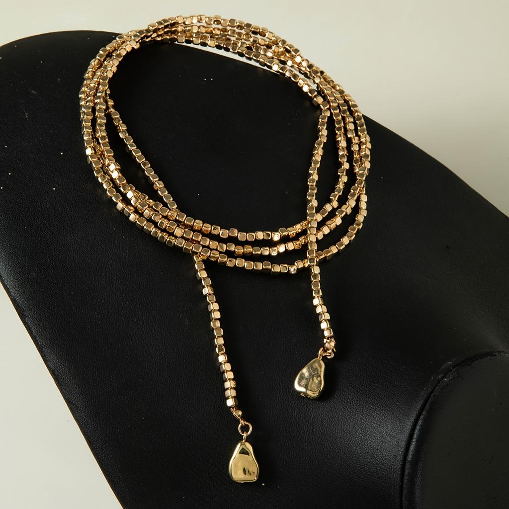 1 Stück Vergoldete Quadratische Perlenkette für Damen mit Geometrischem Dreieck Anhänger - Mehrschichtige Schlüsselbein Kette, Modern Minimalistische Perlenkette