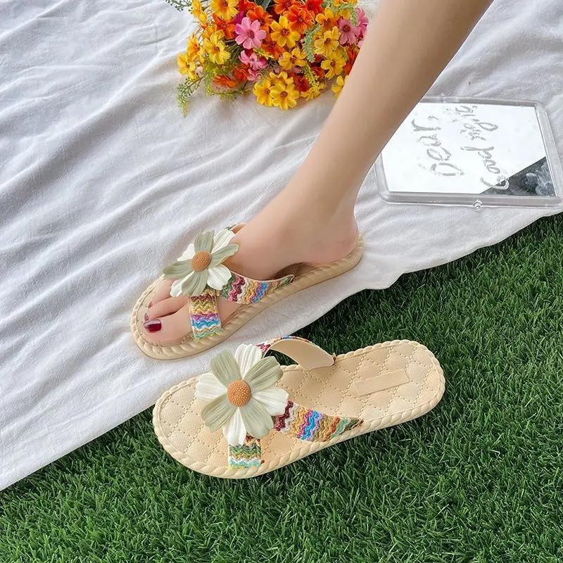 Fashion Flowers Outside Low Price Shoes Chic Elegant New Collection Women's Slippers and Ladies Sandals Wholesale Non Slip Pvc 39 Slides