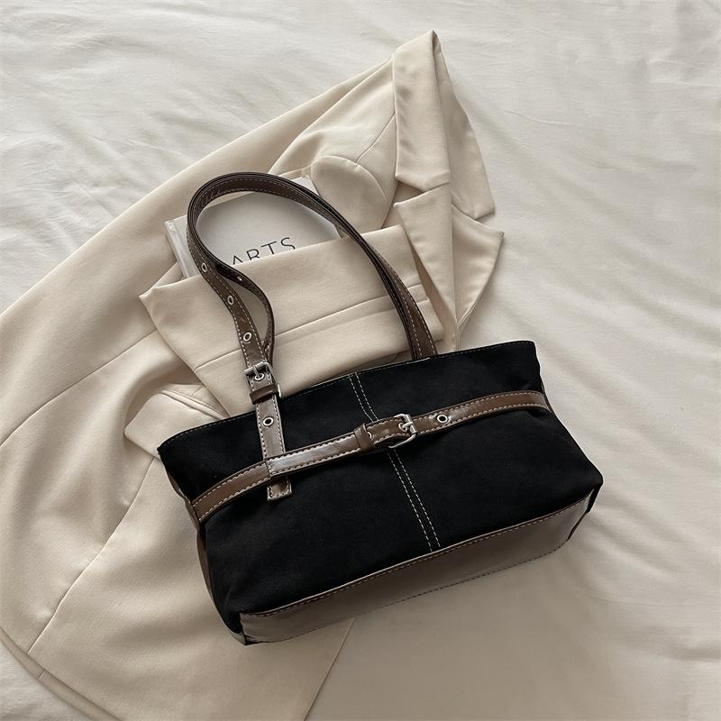 Premium commuter underarm bag New fashionable large-capacity shoulder bag Autumn and winter niche versatile tote bag