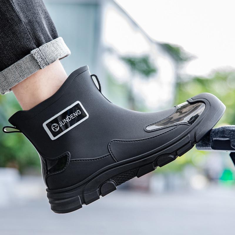 New waterproof and non-slip short tube men's rain shoes, outdoor platform work shoes couple