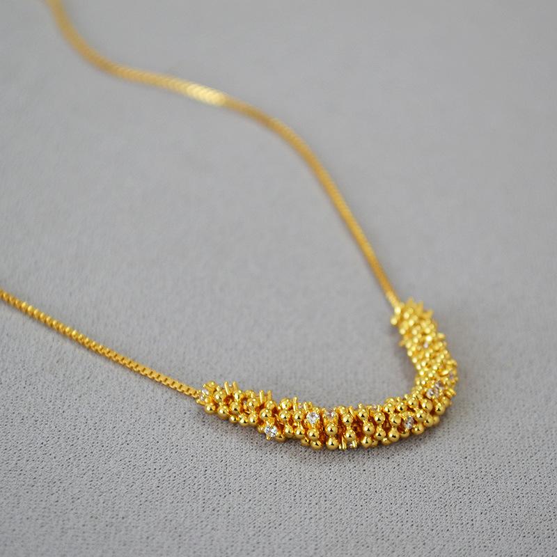 

BV high-end sense European and American niche design shining zircon circle fashionable light luxury simple brass gold-plated necklace collarbone chain