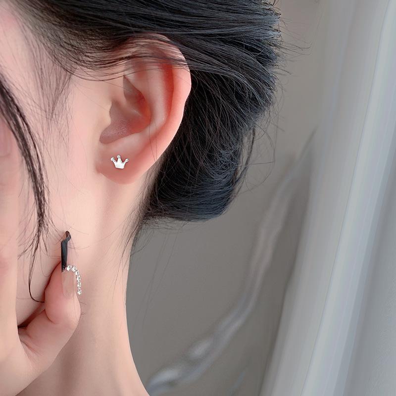 Butterfly Love Earrings, Three-leaf Clover Earrings, Small Ear Holes, No Need To Remove Earrings When Sleeping