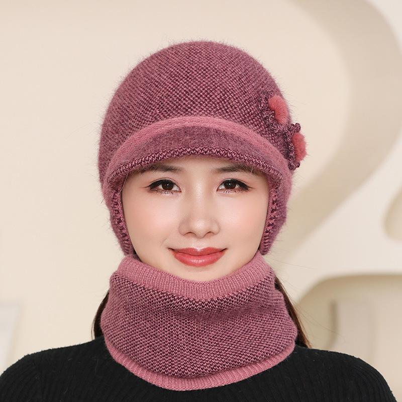 Women's Winter Wool Baseball Cap: Warm, Thick, Velvet-Lined Cold-Proof Hat for Middle-Aged and Elderly.