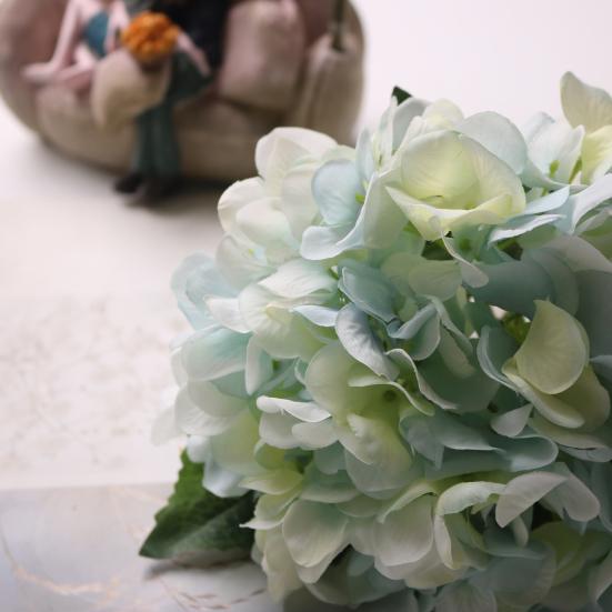 Artificial Flower Realistic Silk Hydrangea Bouquet with Flexible Stems Realistic Color Transitions Soft
