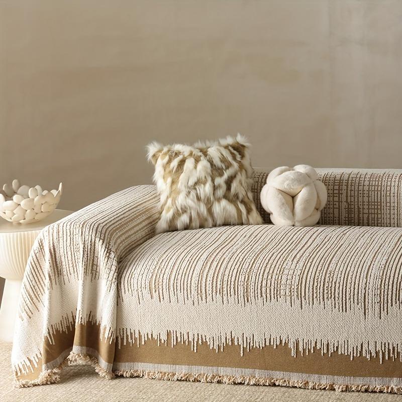 Thicken Fleece Sofa Towel with Tassels, Geometric Graduating Lines Jacquard for Living Room Space Couch Large Size Blanket Leisure Towel
