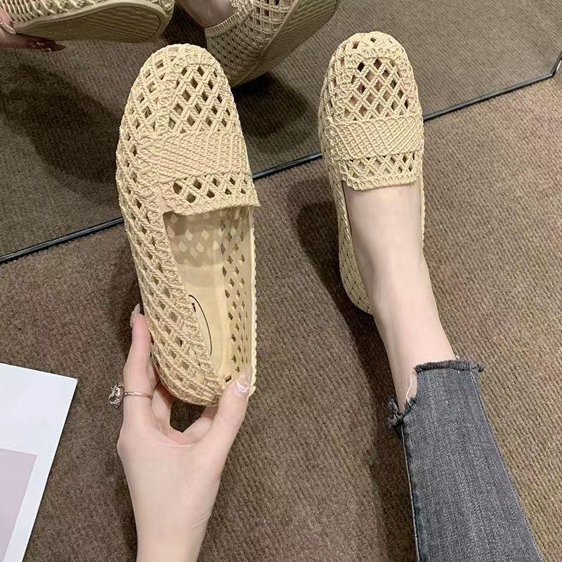 Fashion casual versatile non-slip hollow breathable not tired feet single shoes women spring summer new super soft sandals women