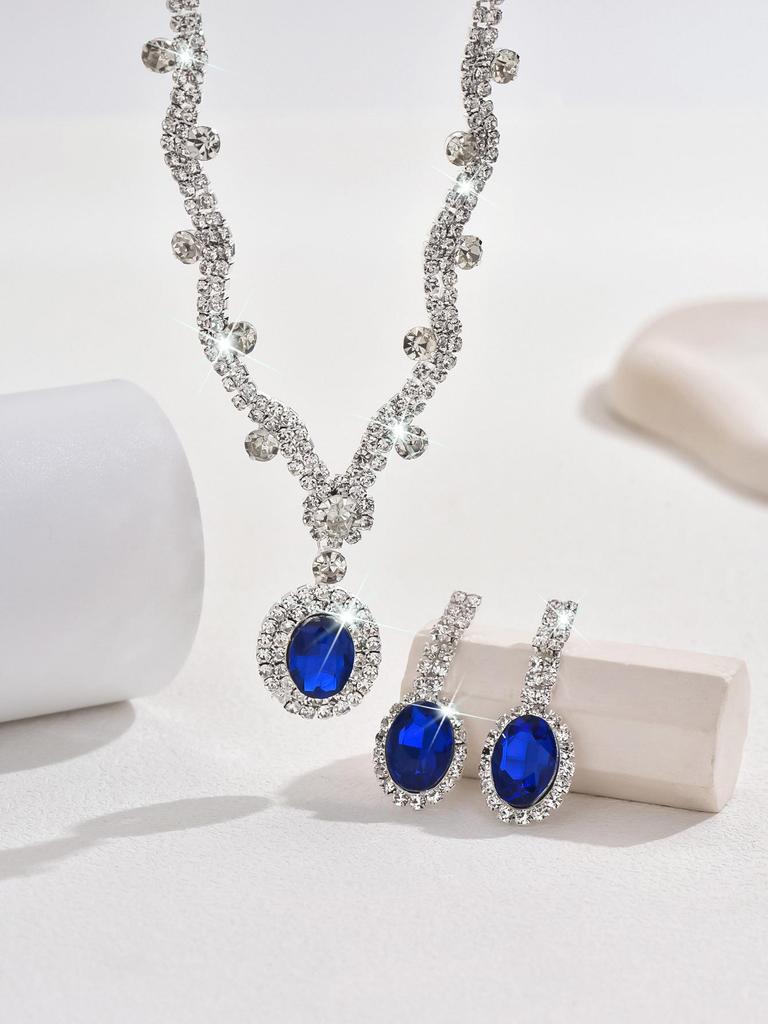 Sada náhrdelníku s třásněmi z kamínků a náušnic: Elegantní evropsko-americký lehký luxusní klíční řetízek pro ženy