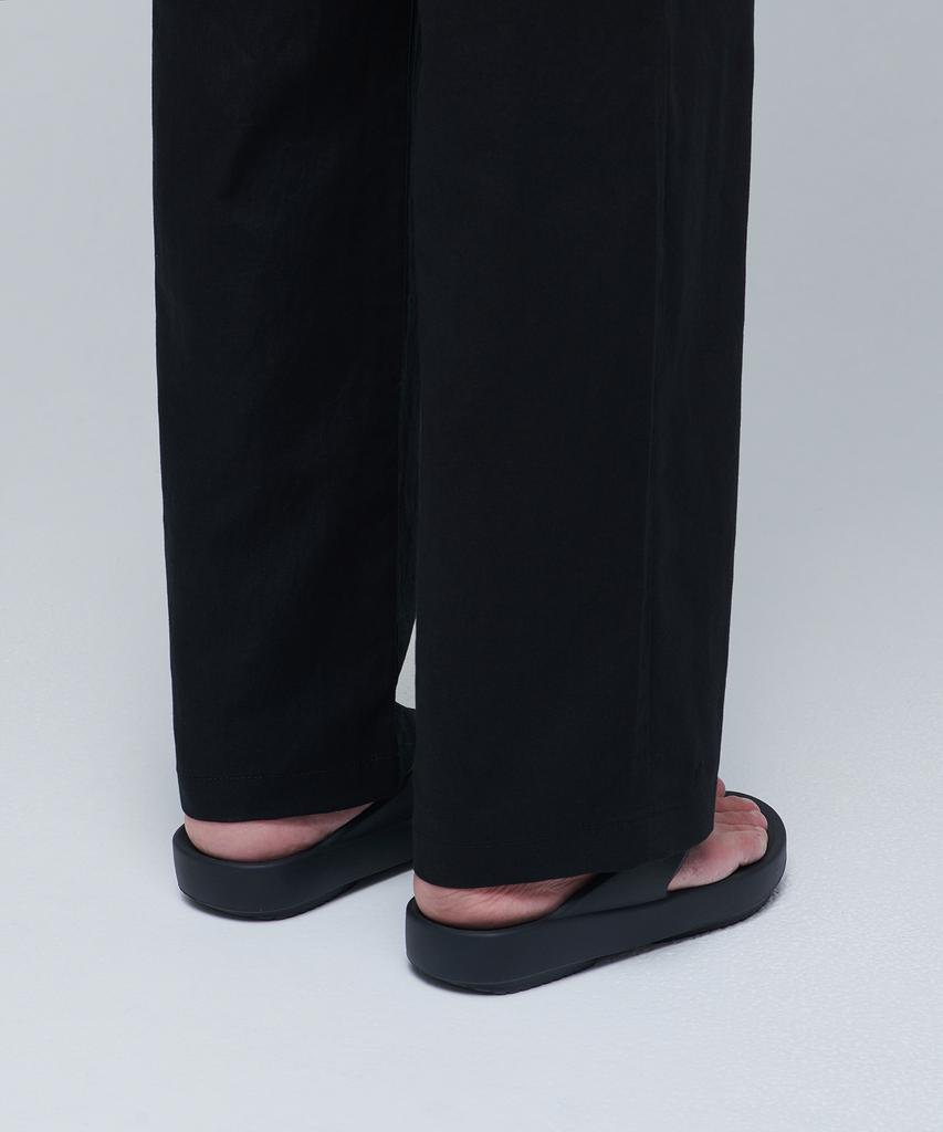 MUSINSA STANDARD Cotton Linen One-Pleat Wide Pants [Black]