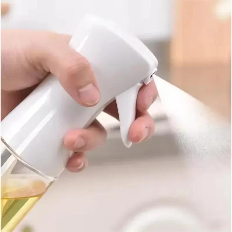 2025 NEW NEW 1pcs 200ml Oil Spray Bottle Kitchen BBQ Cooking Olive Oil Dispenser Camping Baking Empty Vinegar Soy Sauce Sprayer for Oil