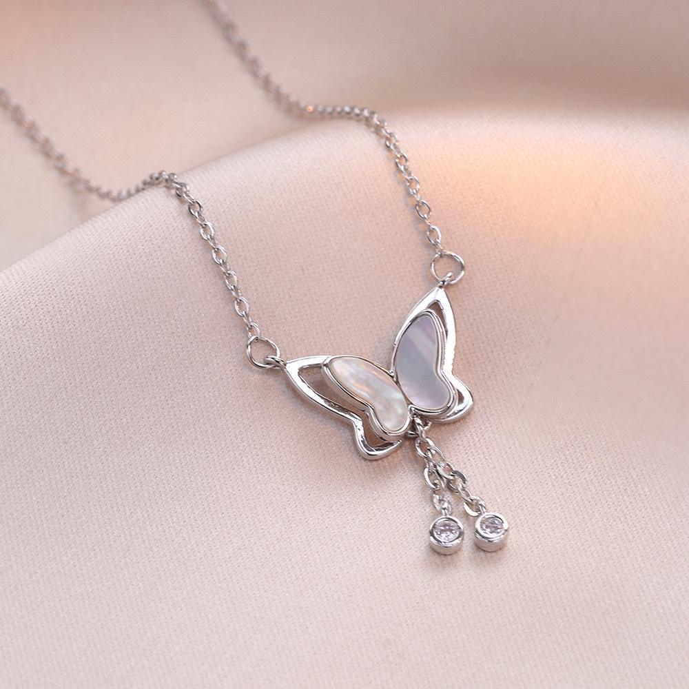 Butterfly Necklace with Color-Retaining Zircon - Fashionable, Versatile Women's Jewelry Accessory.
