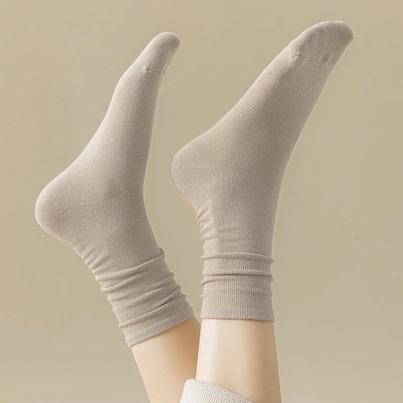 3 Pairs Sports Socks with Elastic Breathable Sweat Absorbing Men And Women‘s Simple And Versatile Socks