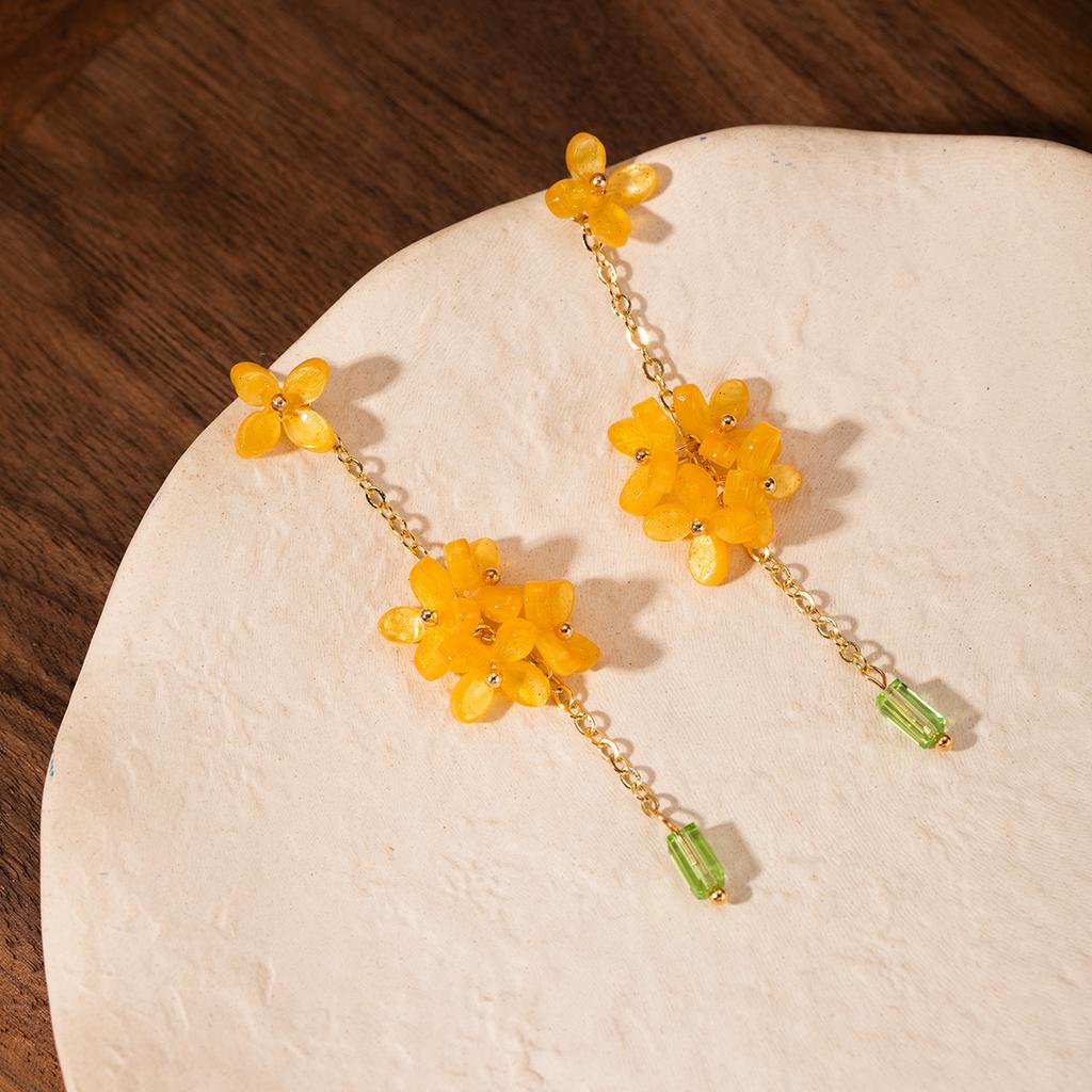 Retro Oil Painting Style Osmanthus Fringed Stud Earrings Design Long Yellow Flower Fringed Ancient Style