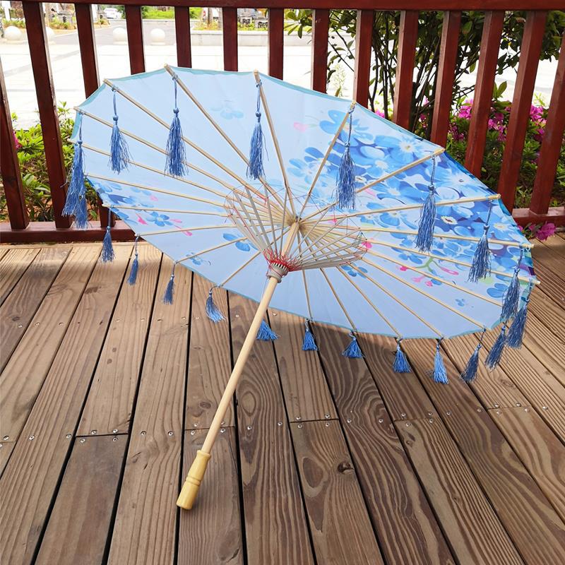 Traditional Hanfu Umbrella with Tassels for Women's Costumes and Children's Photoshoots