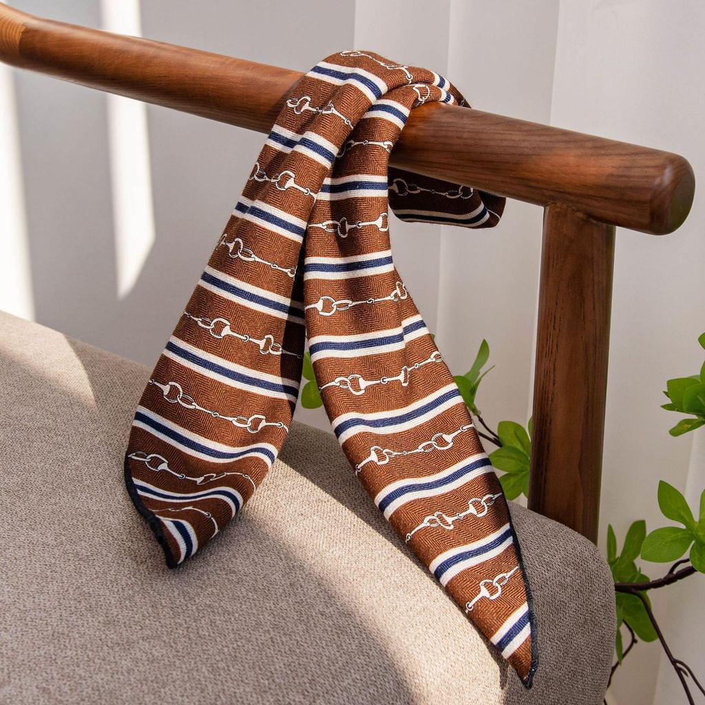 Luxury Wool Silk Jungle Animal Two-Color Scarf for Women - Retro Design Shawl