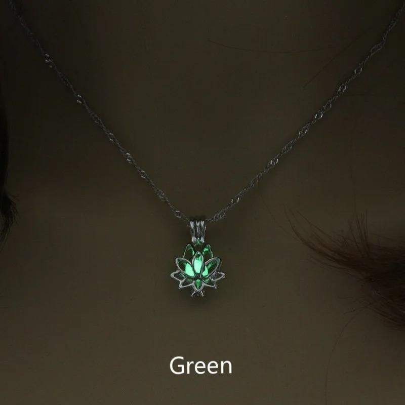 Luminous Stone Lotus Pendant Necklace, Women'S Simple And Fashionable Accessory, Popular Lotus Necklace