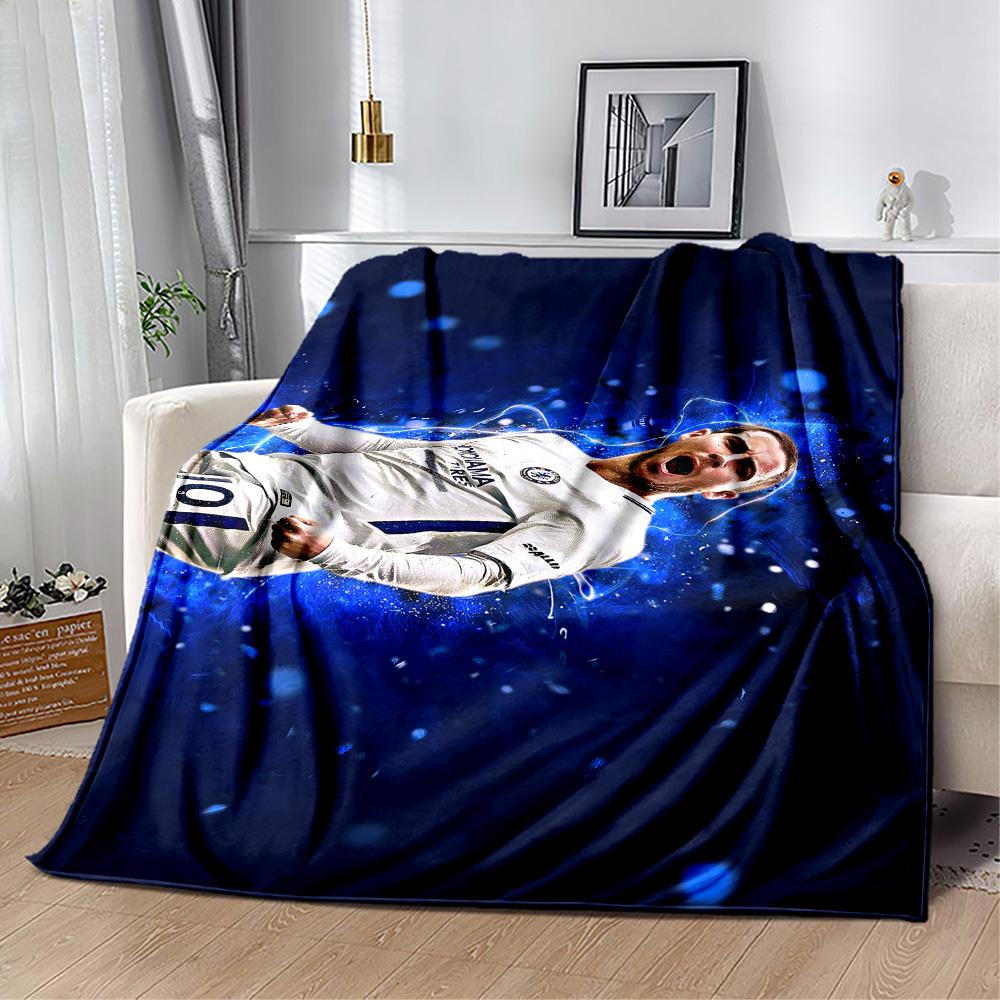 Chelsea Fc Player Portrait Blanket Comfortable Great for Bed Livingroom Seaside All-Season Use Modern Style